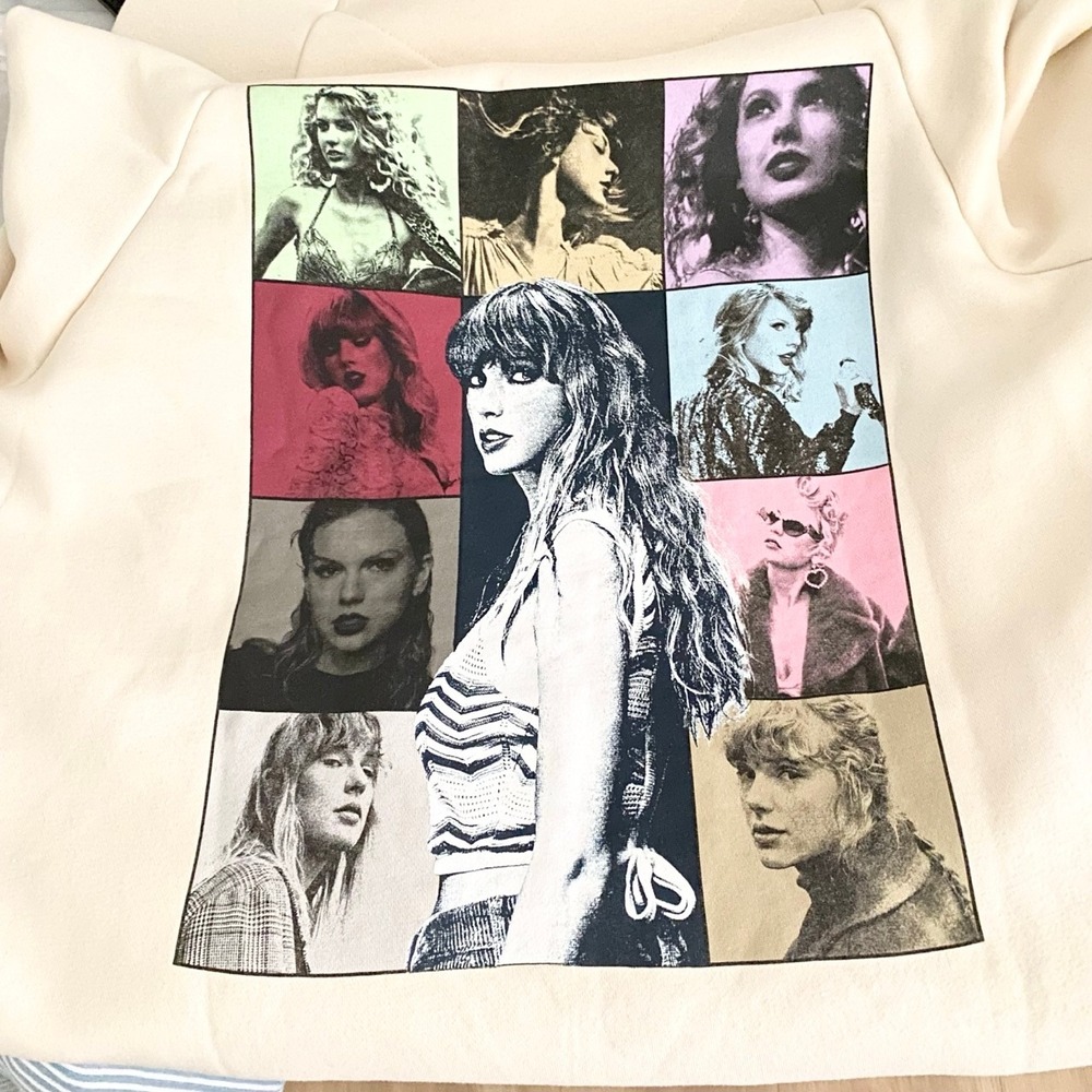 Taylor Swift The Eras Tour Graphic Hoodie Sweatshirt Small Cream Swifty Swiftie‎